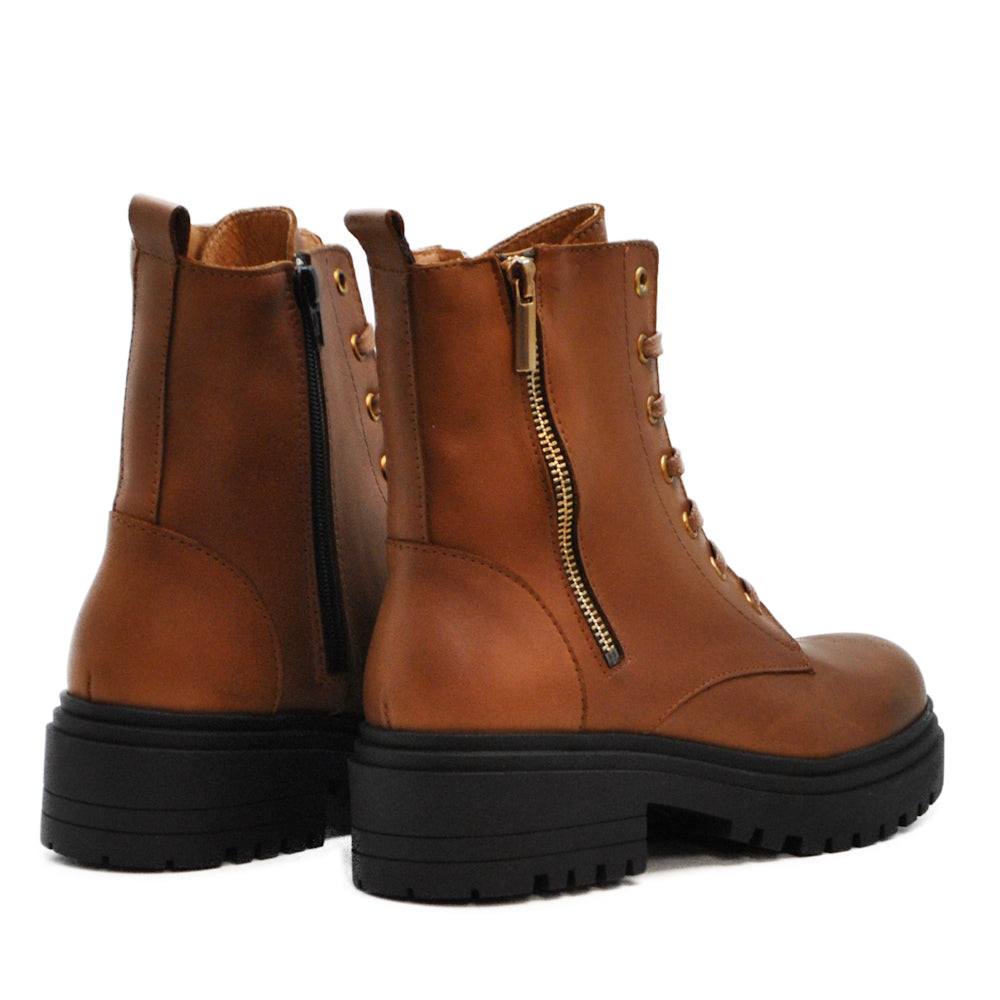 CA-1659 KRUST LEATHER BOOT