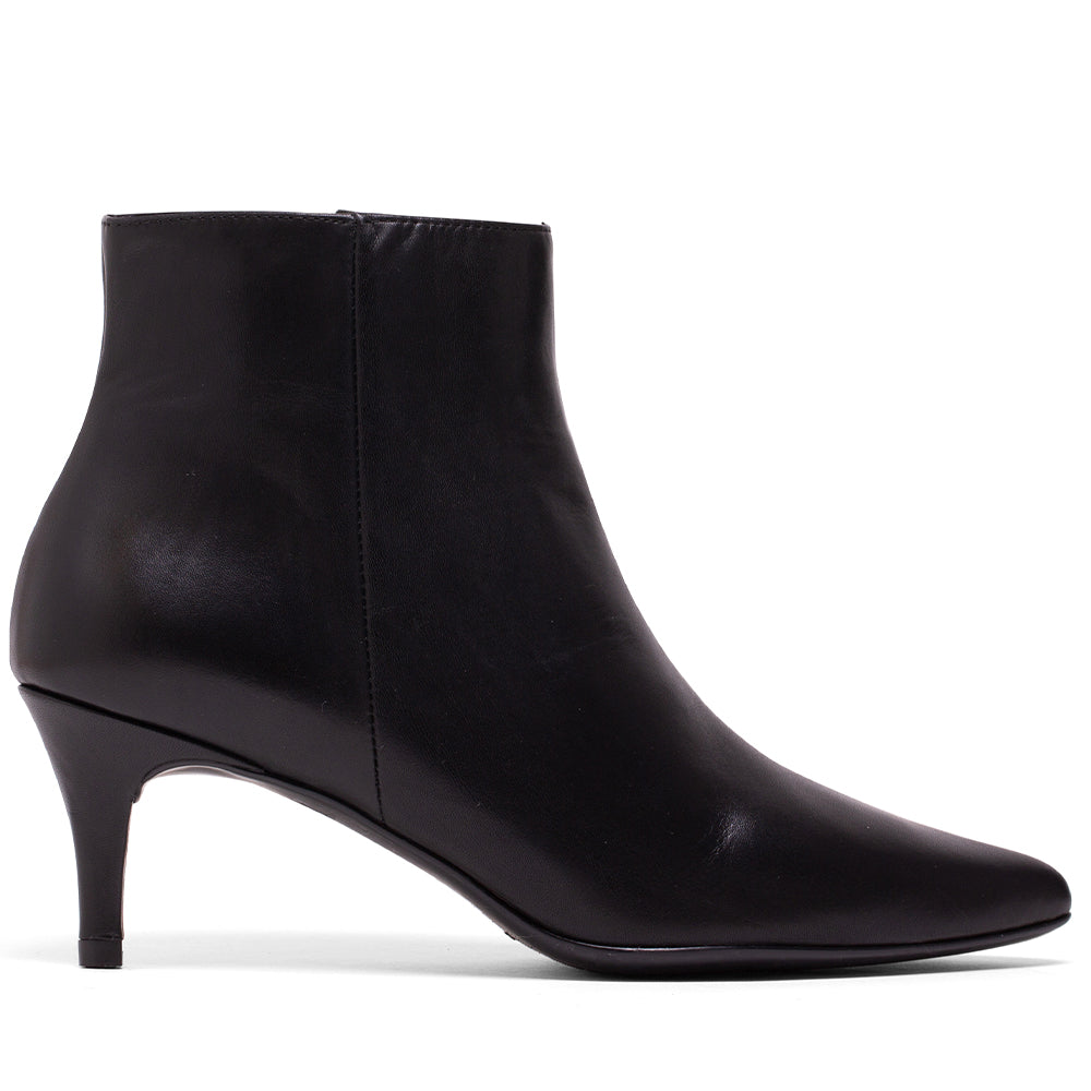CA-559 BLACK NAPPA BOOT