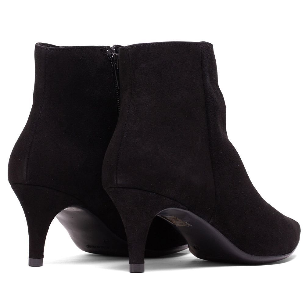 CA-559 BLACK SUEDE BOOT
