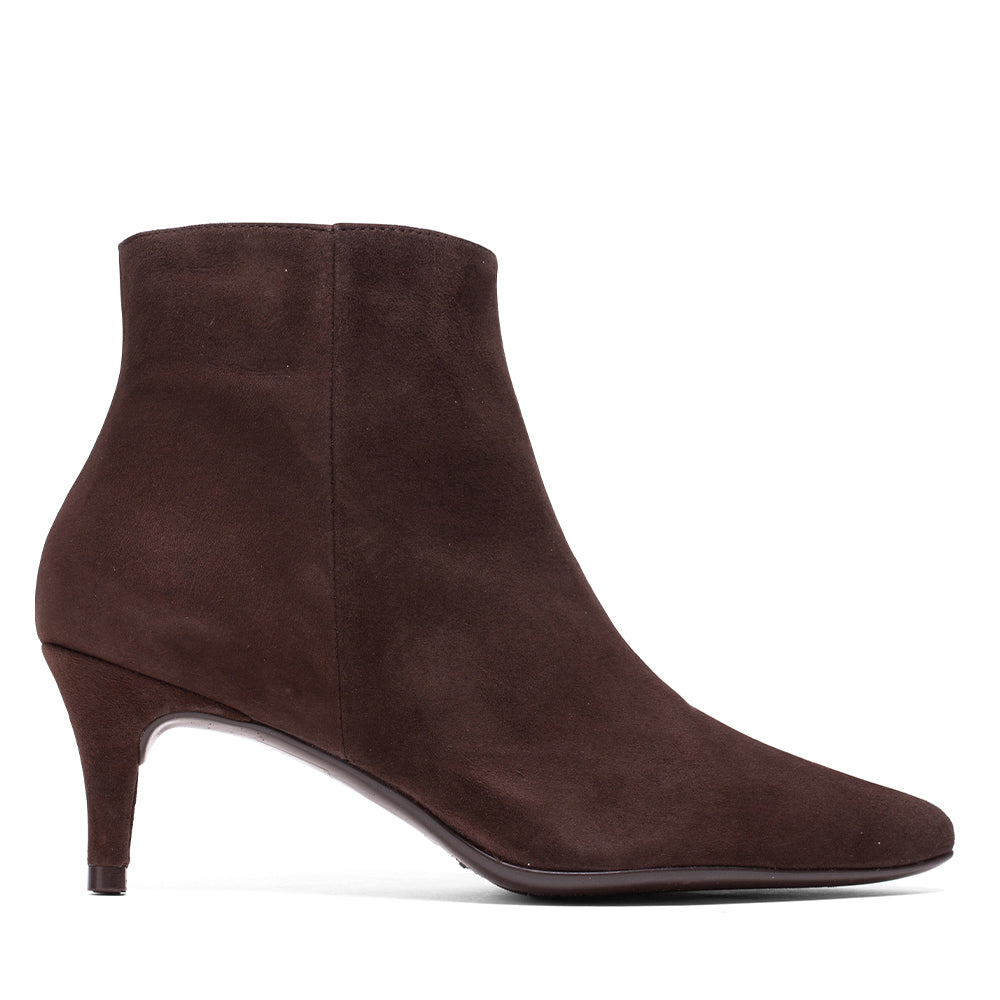 CA-559 BROWN SUEDE BOOT